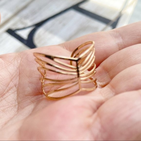 GOLD TATTOO STYLE STATEMENT ANGEL WINGS RING - Picture 2 of 4